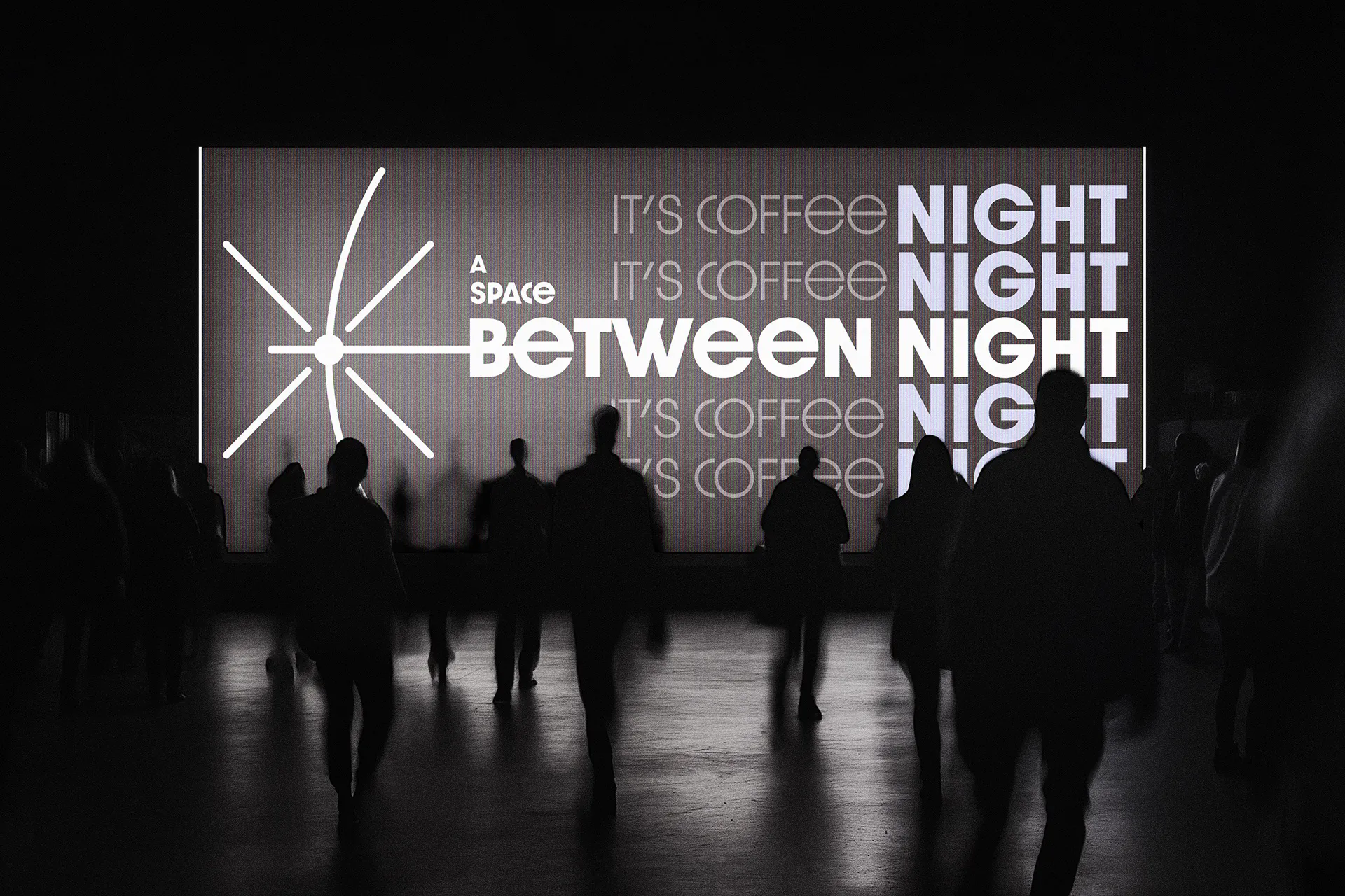 Stellar Midnight Coffee — Aplicaciones de marca y packaging
